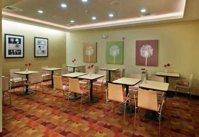 纳什维尔机场唐普雷斯套房酒店 外观 照片